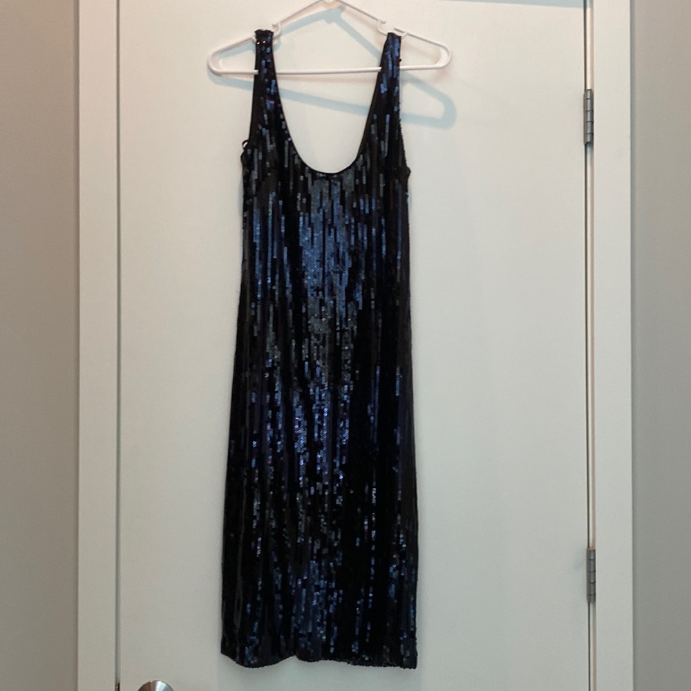 Gorgeous black sequins dress
